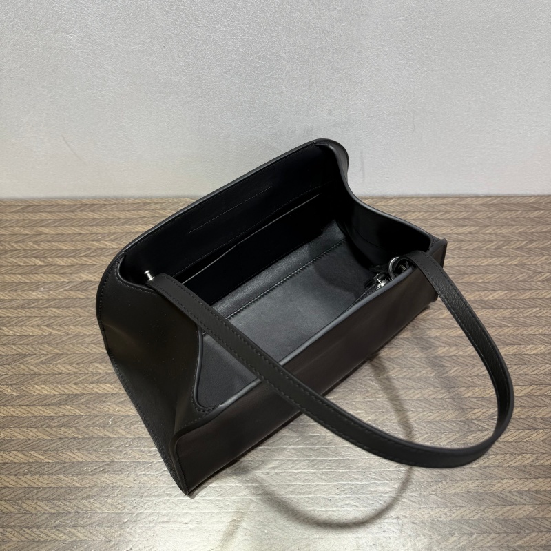 Bolsa de Ombro Minimalista Fem - Leatherwork Hardware avaliação e preço